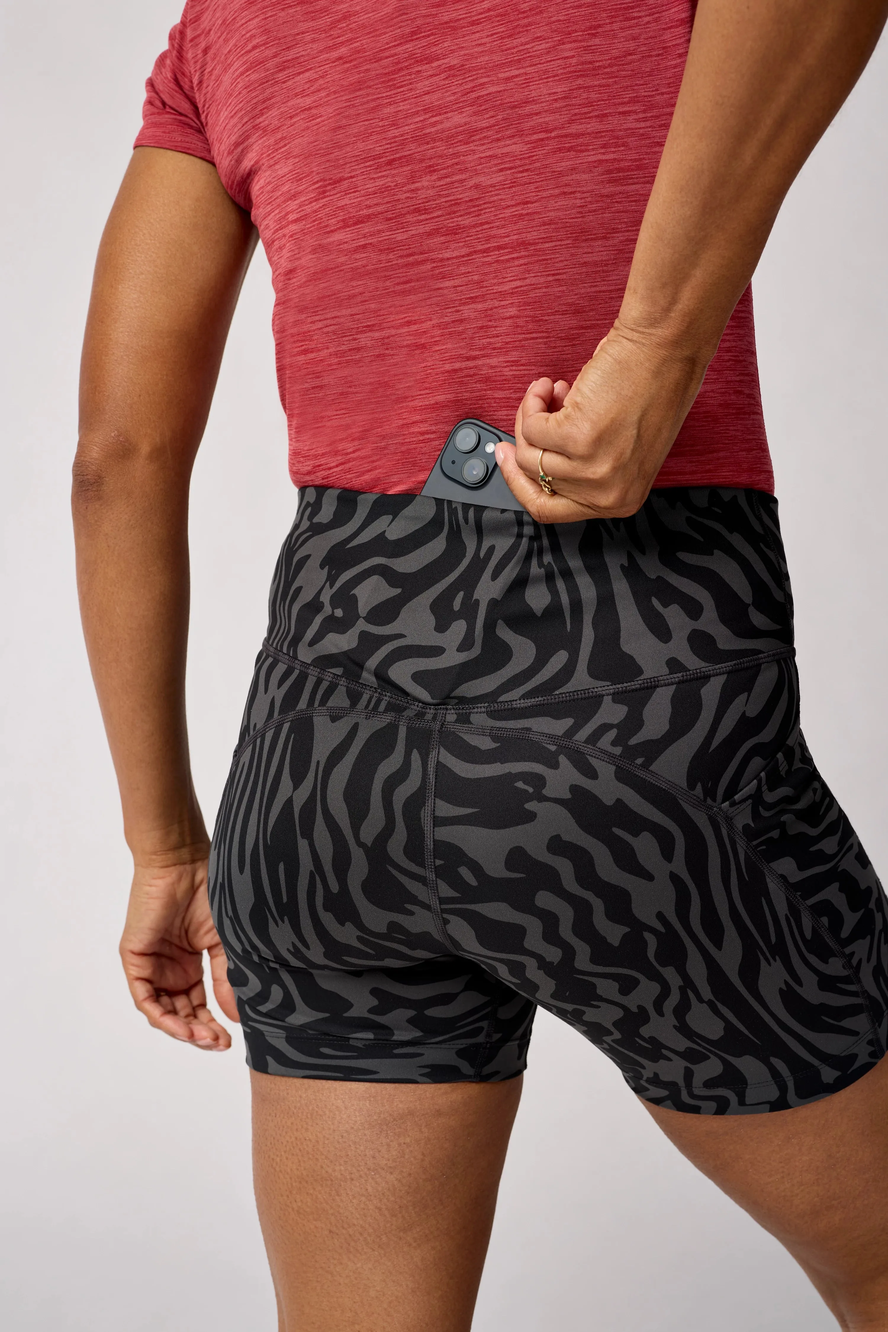 Brooks | Spark 5" Short Tight | Women's | Obsidian Speedscape