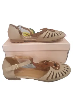 Filigree Ankle Strap Shoes