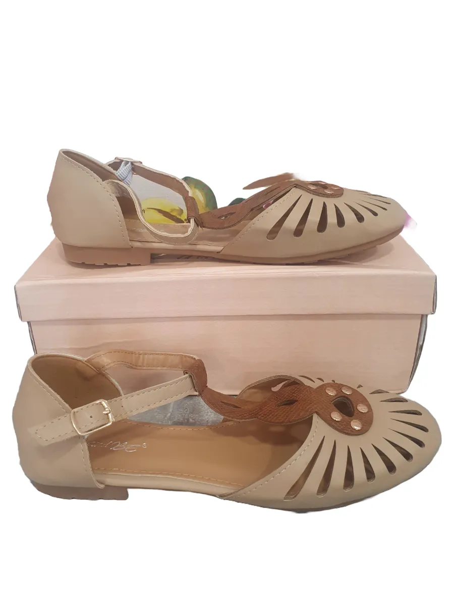Filigree Ankle Strap Shoes