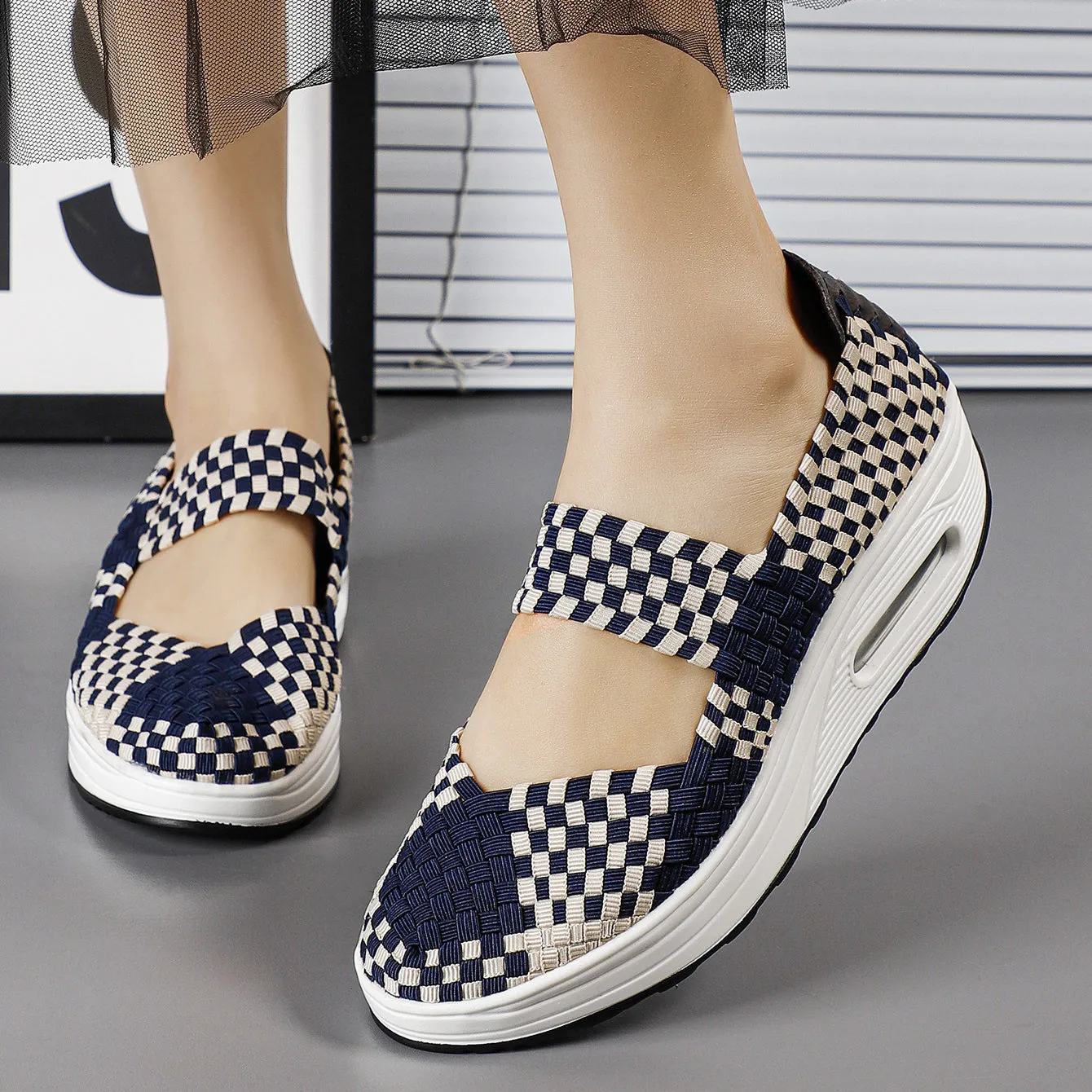Lightweight Breathable Casual Shoes Comfortable Non-Slip Adjustable Walking Lightweight Working Nurse Woven Shoes