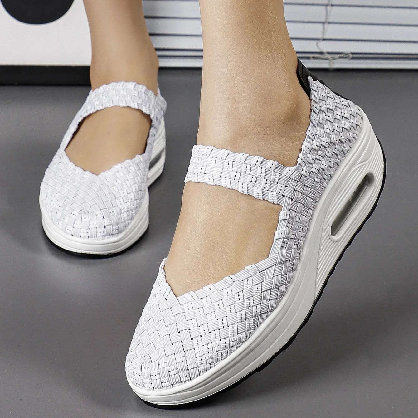 Lightweight Breathable Casual Shoes Comfortable Non-Slip Adjustable Walking Lightweight Working Nurse Woven Shoes