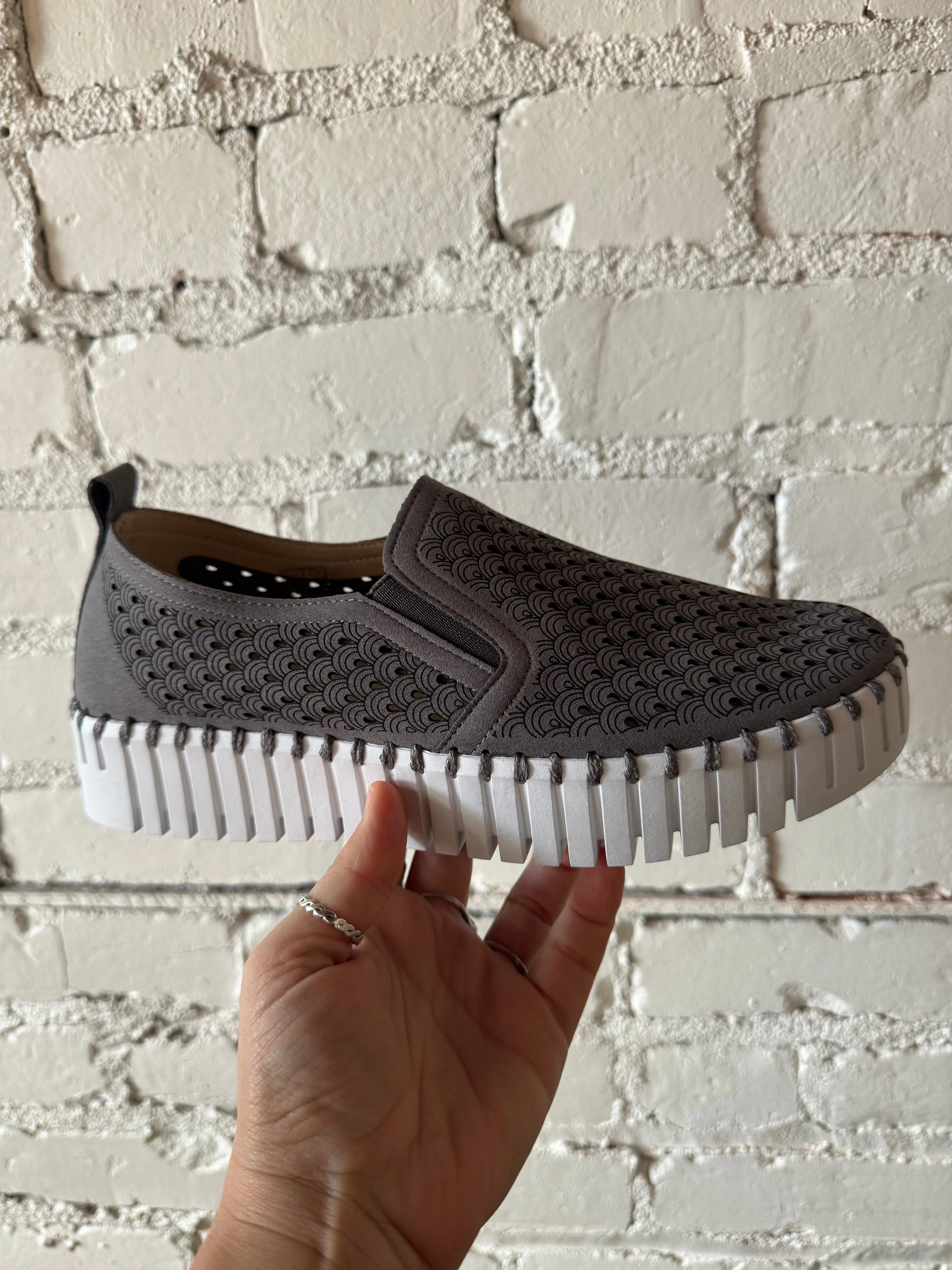 Tulip No Lace Platform Sneaker