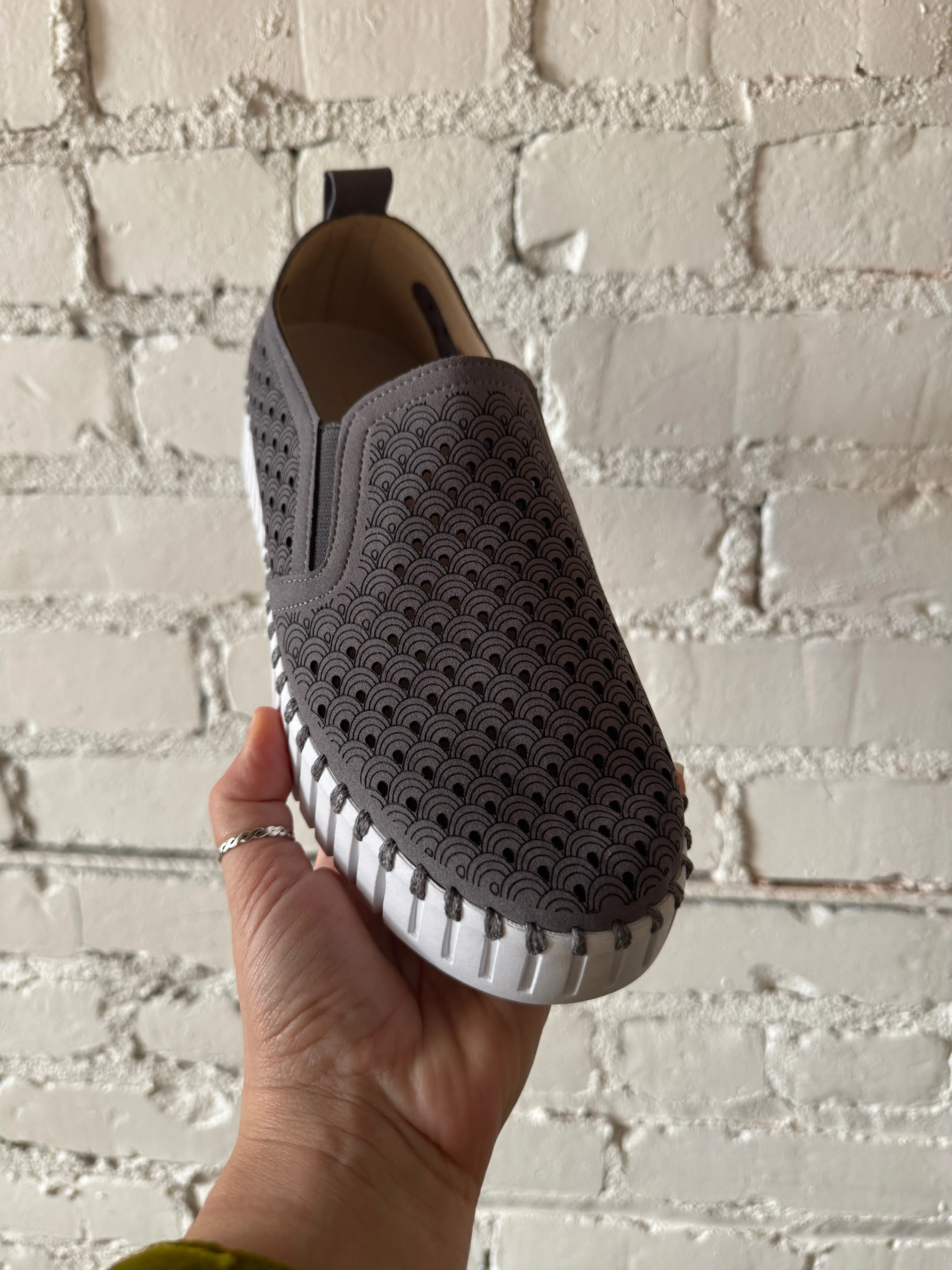 Tulip No Lace Platform Sneaker
